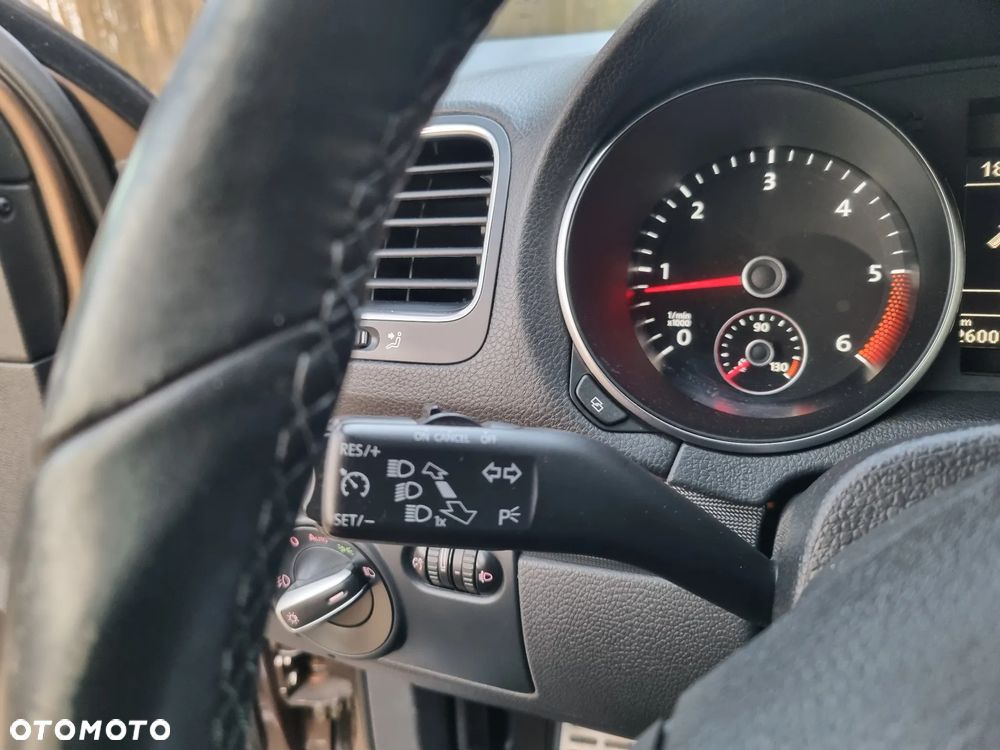 Volkswagen Golf 1.6 TDI DPF BlueMotion Technology Style - 15