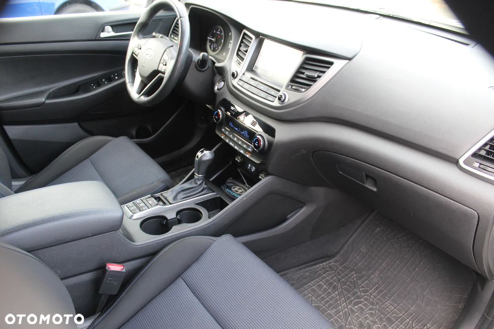 Hyundai Tucson 1.7 CRDI BlueDrive Style 2WD DCT - 12