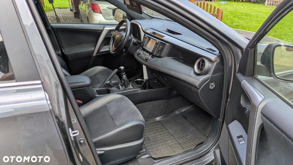 Toyota RAV4 2.0 Platinum 4x4 - 31