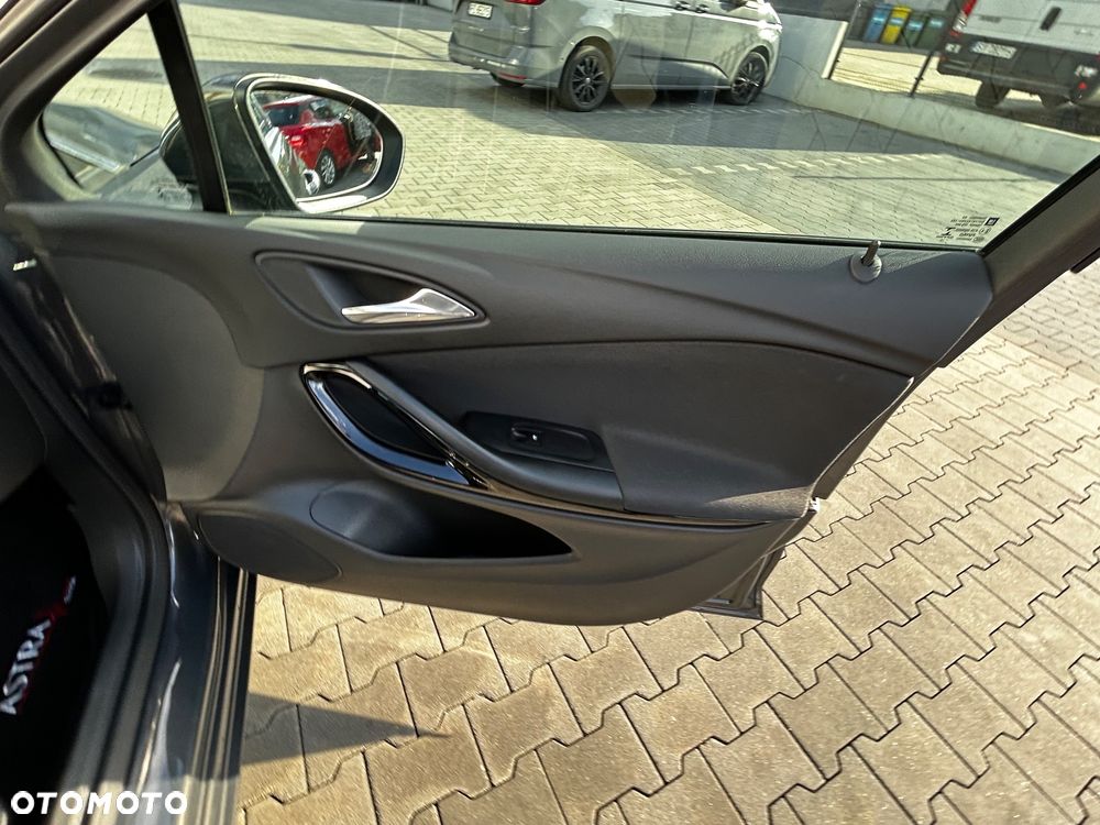 Opel Astra 1.4 T Dynamic - 23
