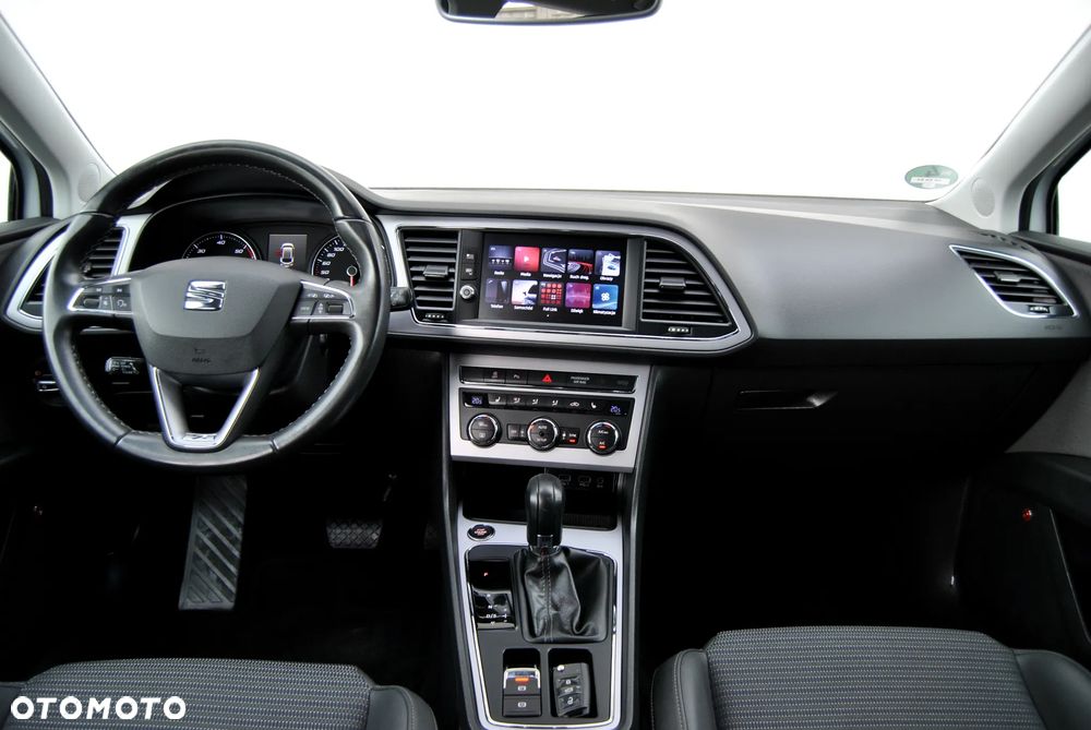 Seat Leon 2.0 TDI DPF Start&Stop DSG XCELLENCE - 32