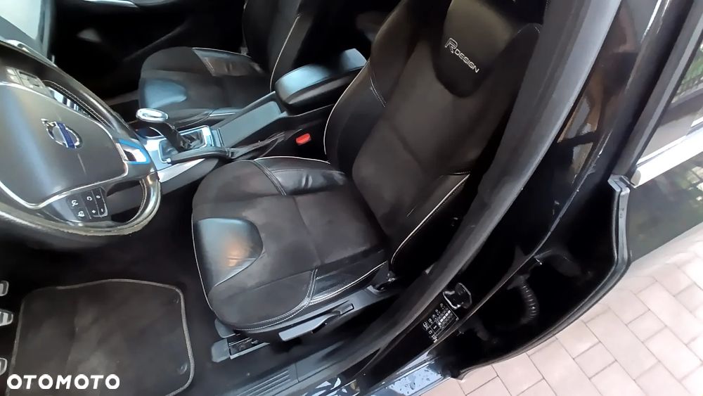 Volvo V40 D2 R-Design - 6