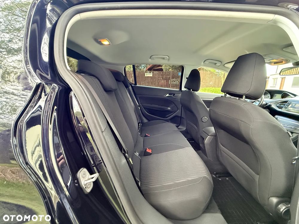 Peugeot 308 1.6 THP Allure - 30