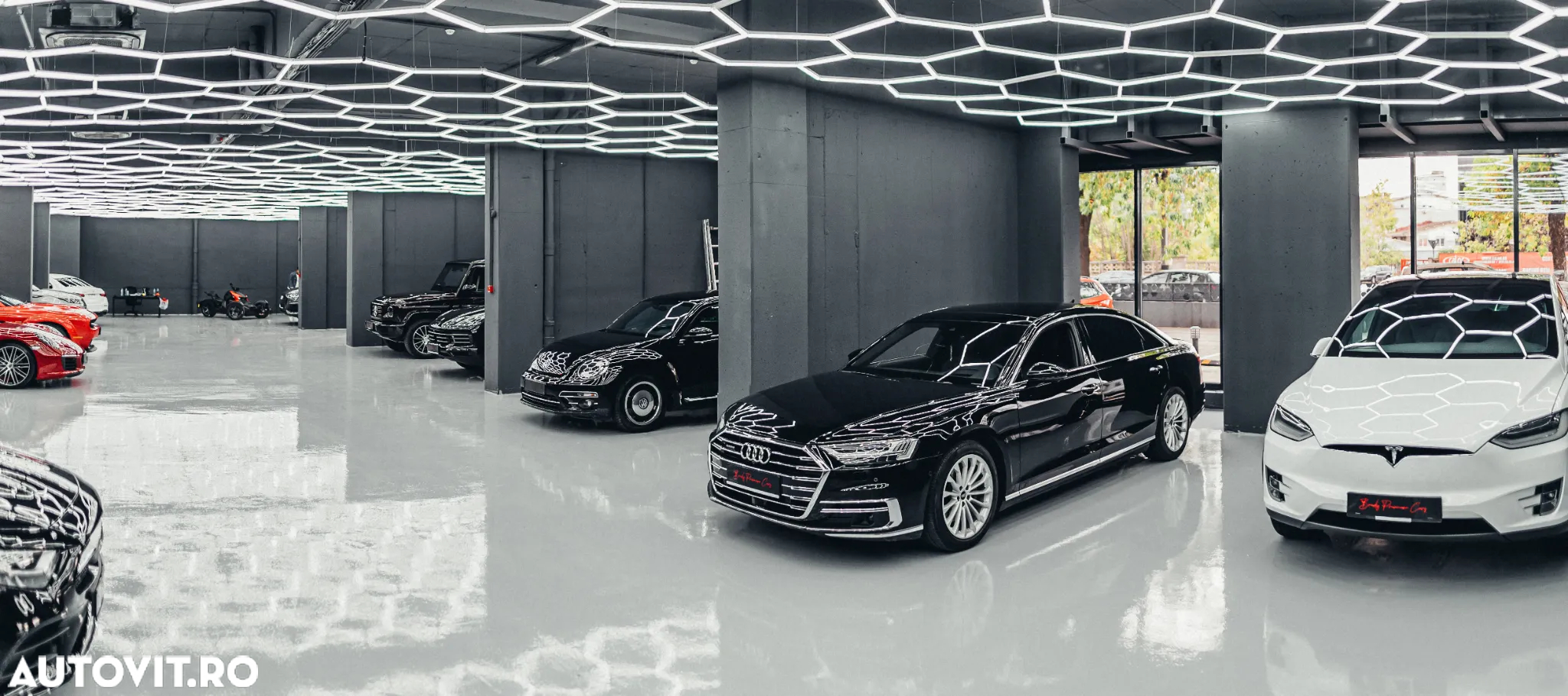 Tesla Model X - 19