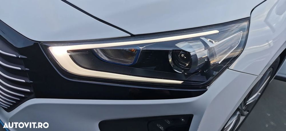 Hyundai IONIQ 1.6 GDI Premium - 19