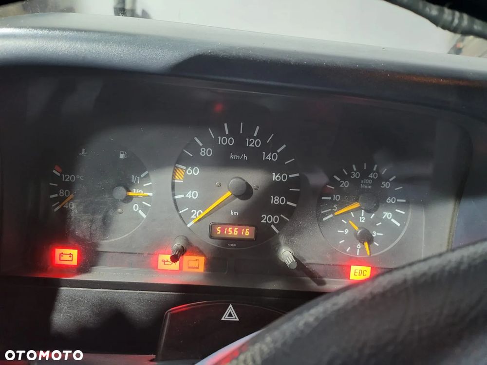 Mercedes-Benz Sprinter - 8