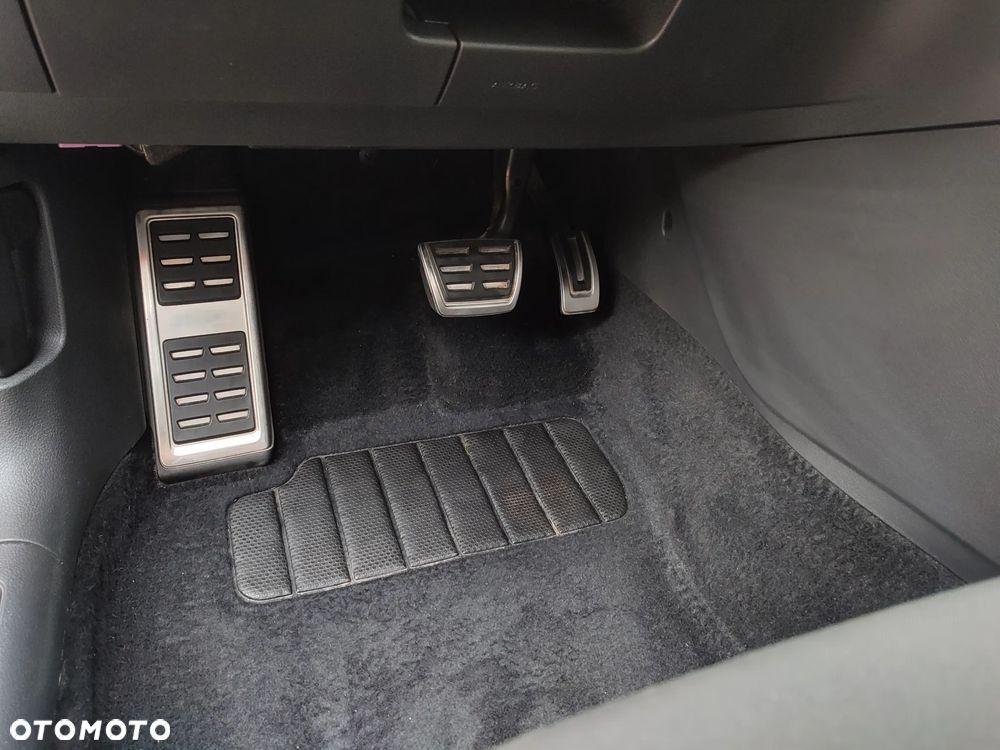 Volkswagen Golf Sportsvan 1.6 TDI (BlueMotion Technology) DSG Sound - 31