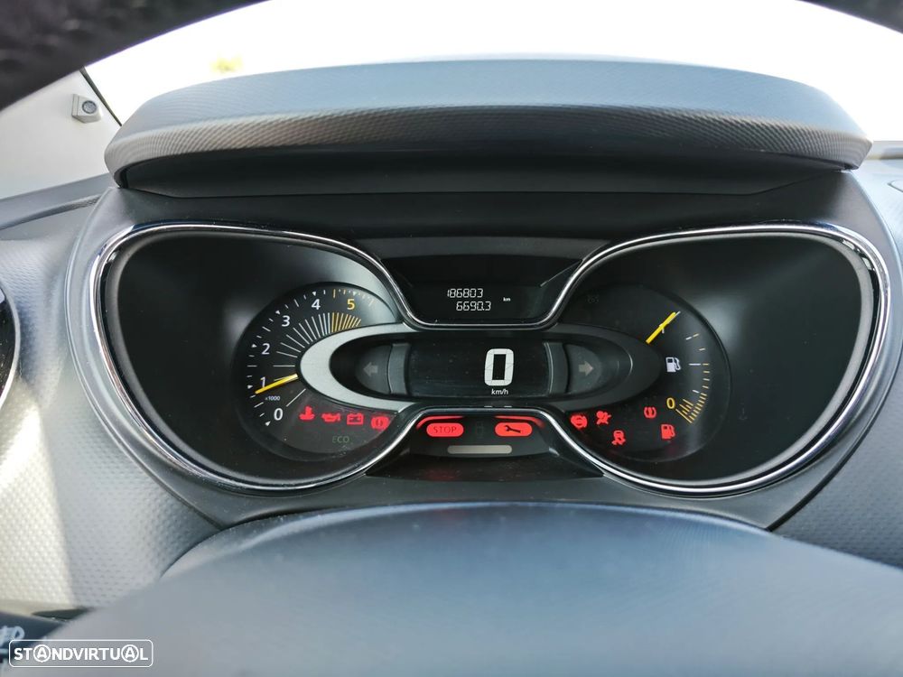 Renault Captur 1.5 dCi Exclusive - 24