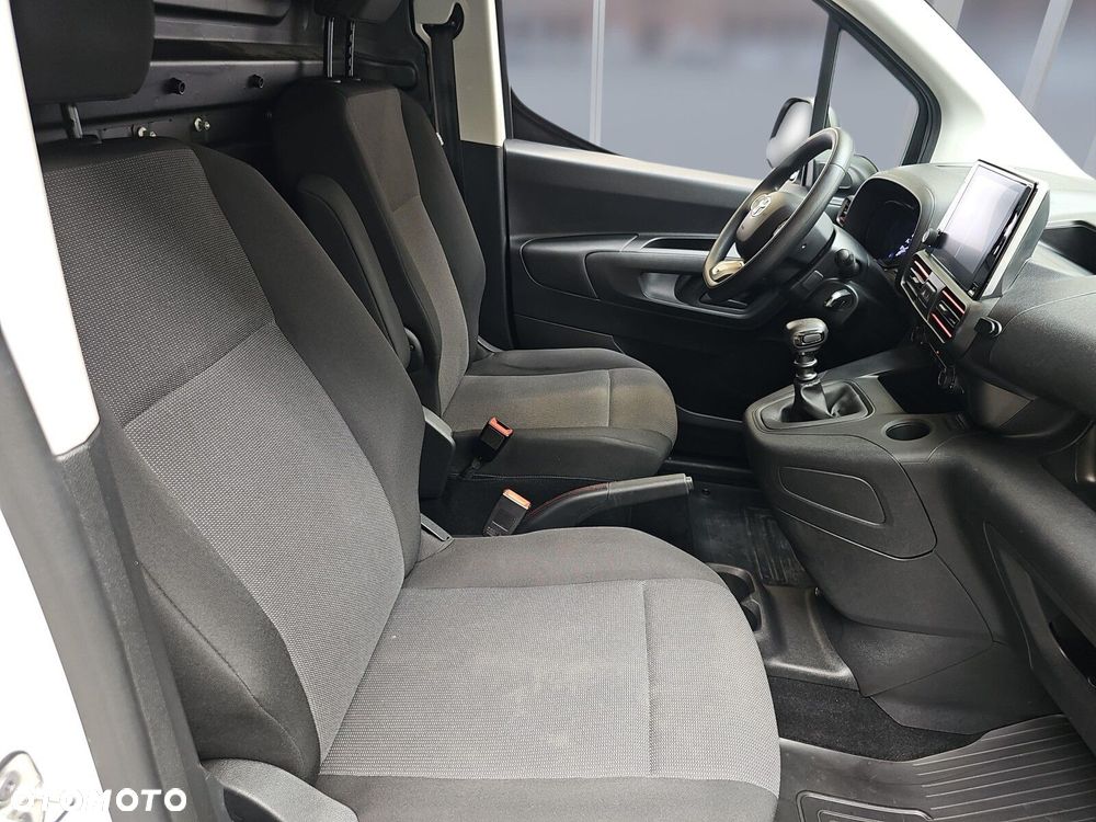 Toyota ProAce 1.2 D-4T 110KM std Furgon Active - 9