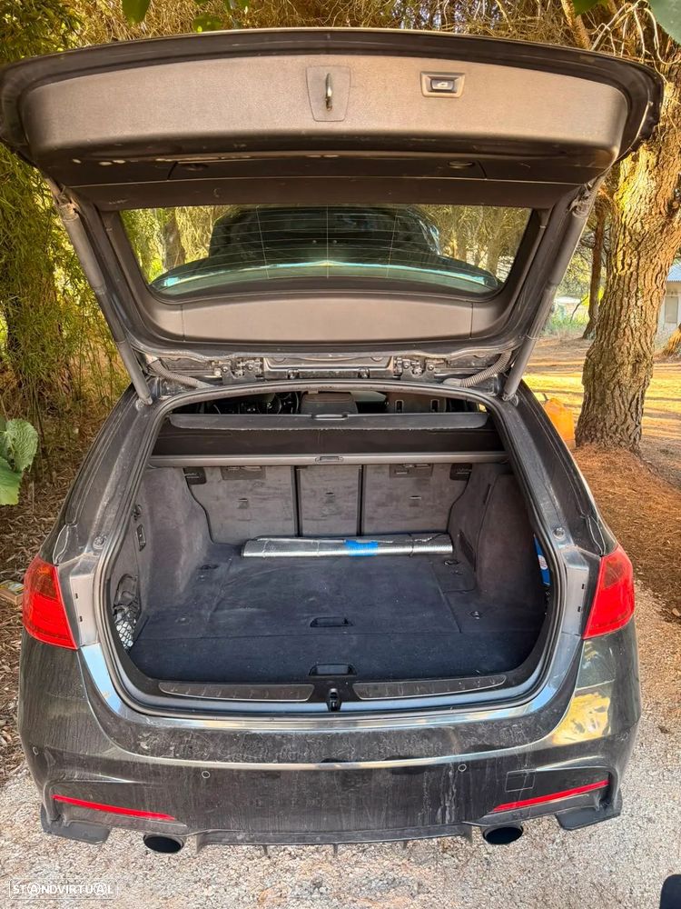 BMW 320 d Pack M - 13