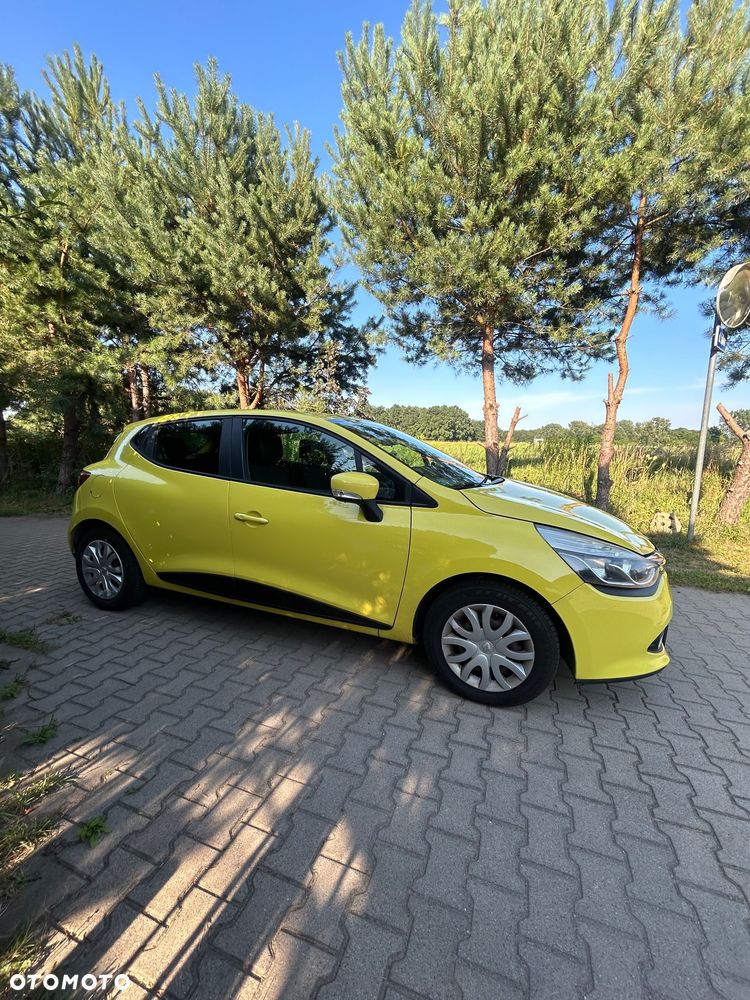 Renault Clio 1.2 16V Life - 4