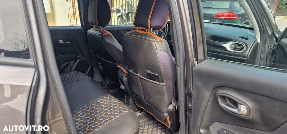 Jeep Renegade - 13
