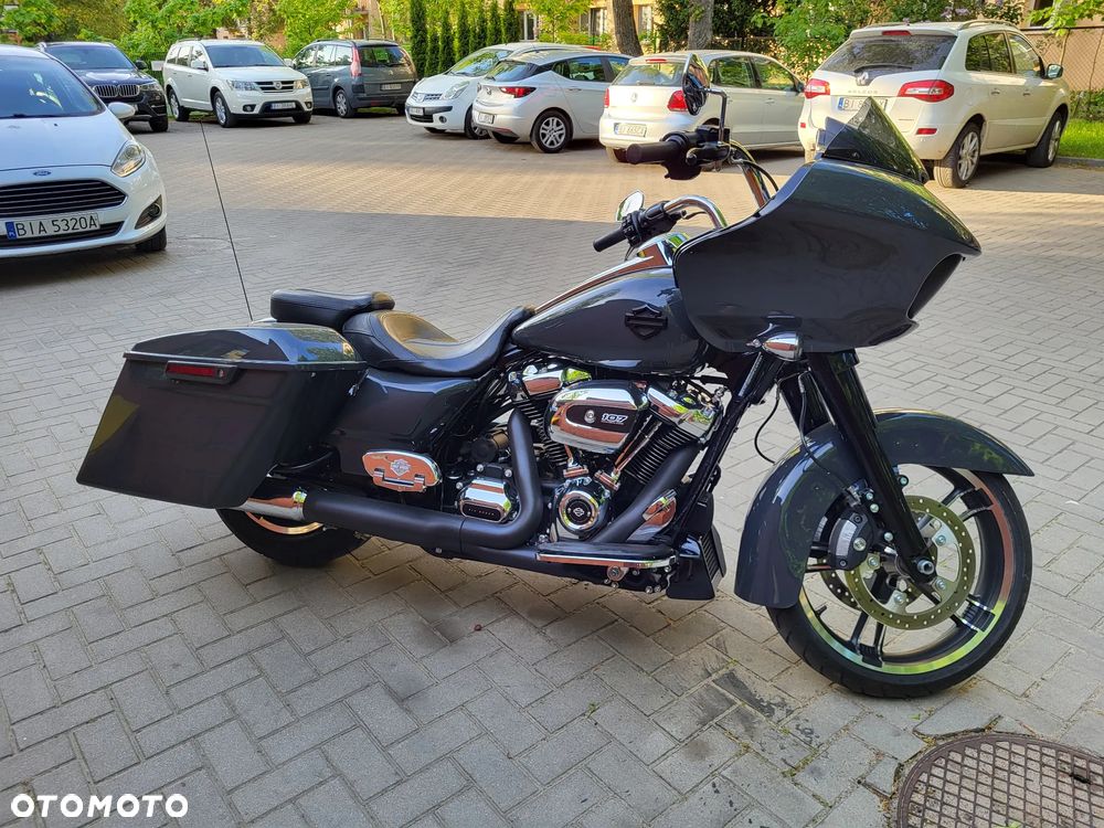 Harley-Davidson Touring Road Glide - 3