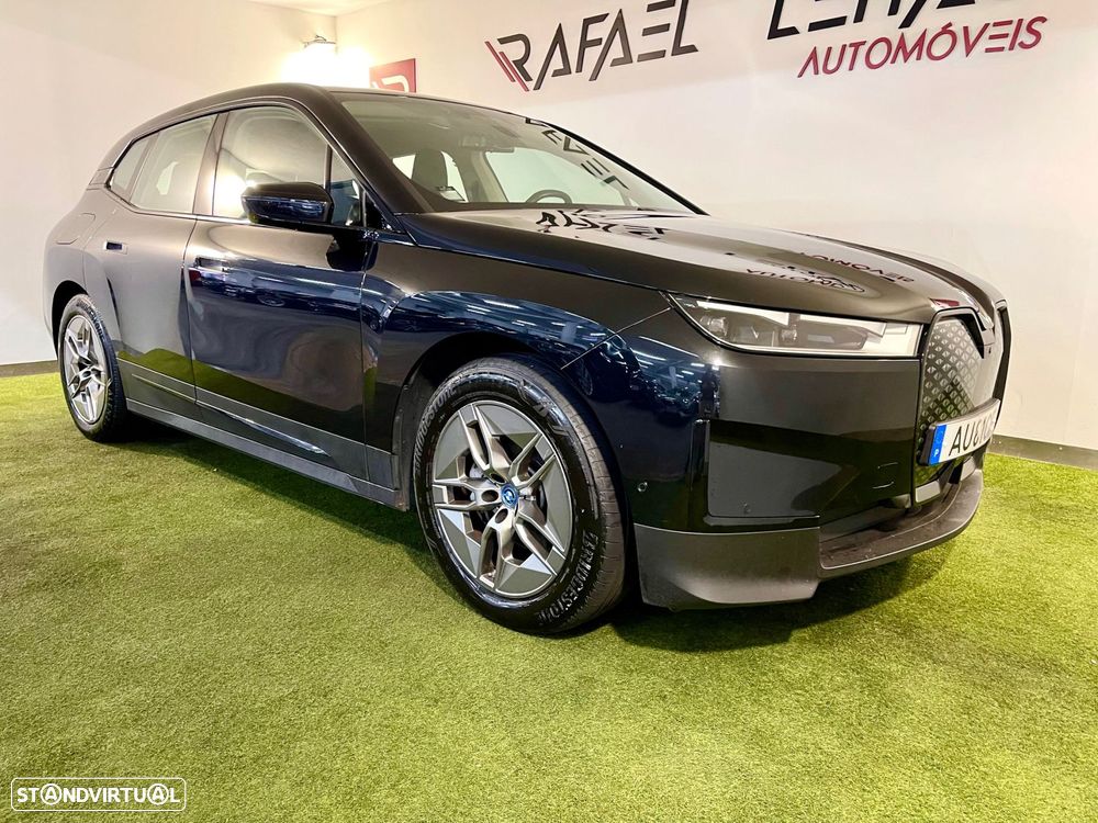 BMW iX xDrive 40 - 9