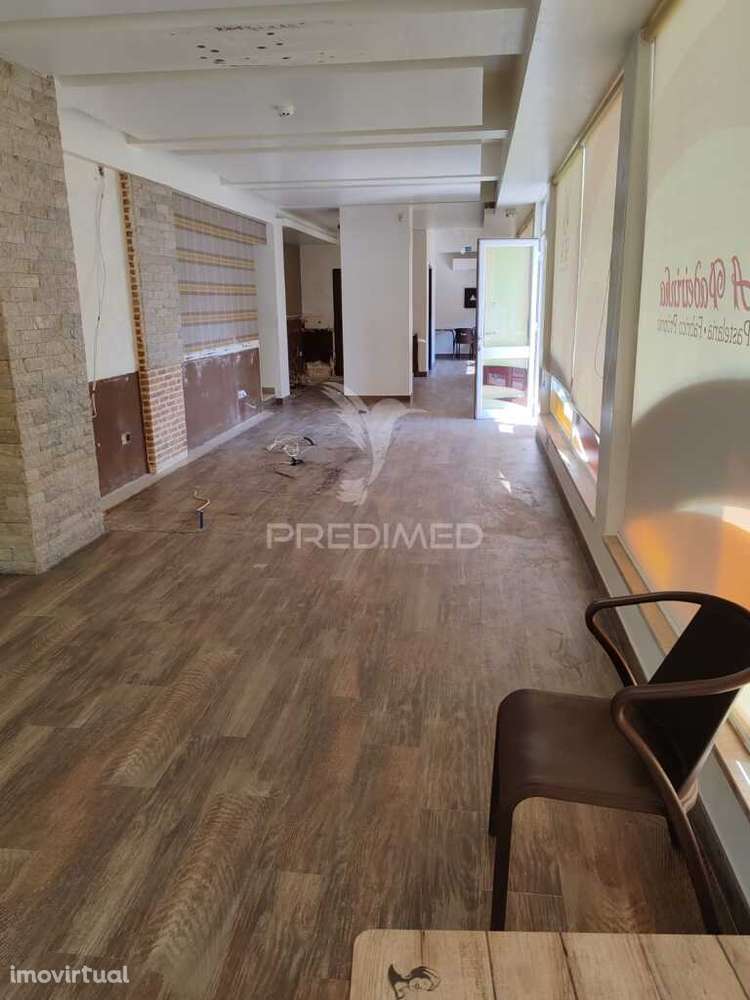 Loja em Alcobaça com potencial para habitação - Grande imagem: 4/29