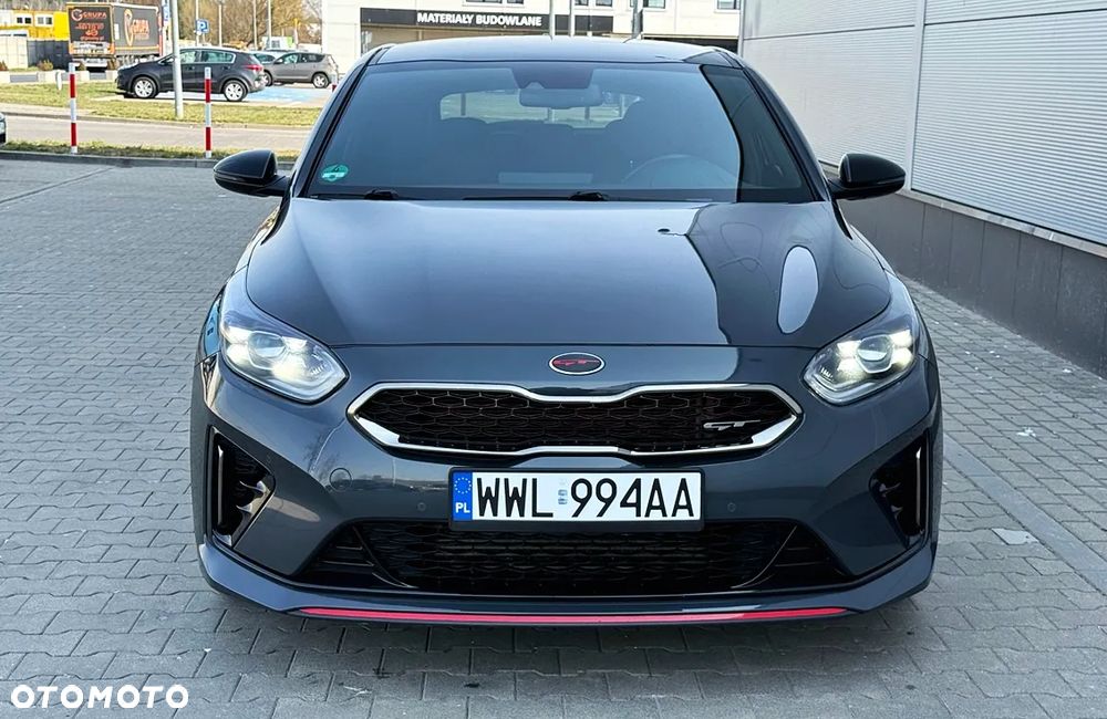 Kia ProCeed - 12