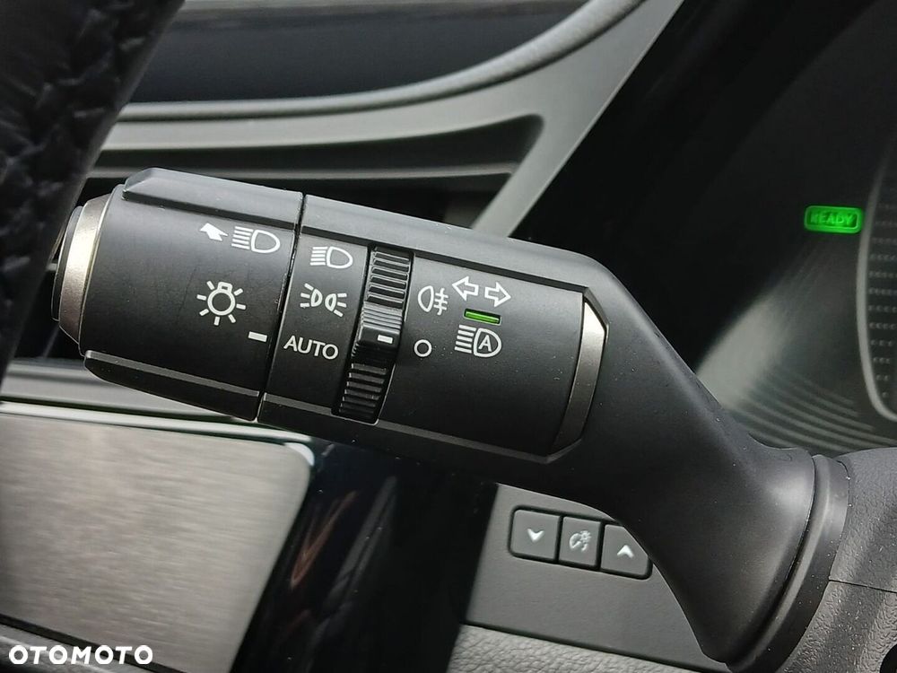 Lexus ES 300h Business Edition - 32