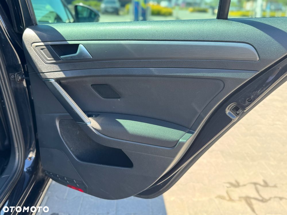 Volkswagen Golf 1.6 TDI DPF Comfortline - 30