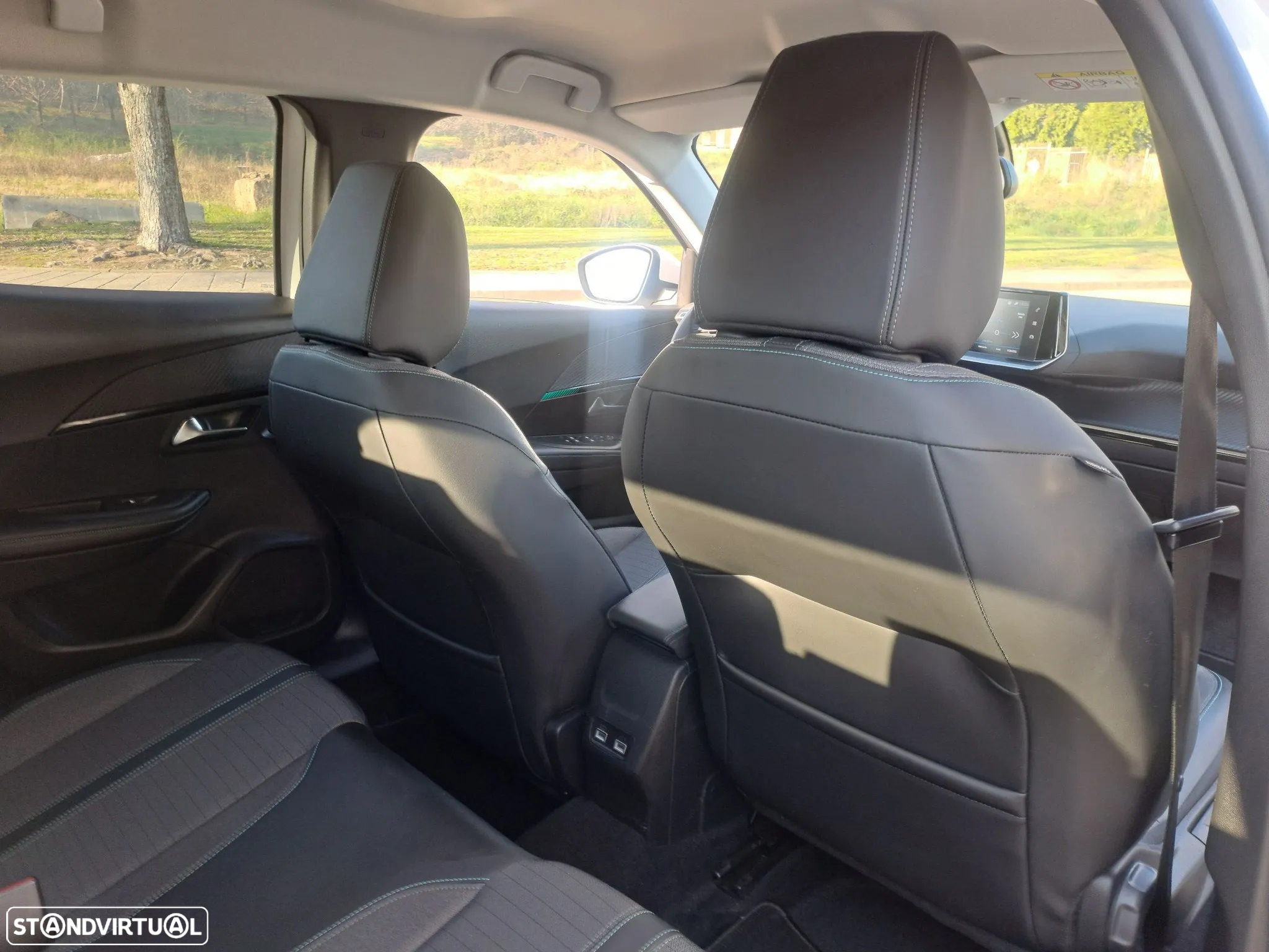Peugeot 2008 1.5 BlueHDi Allure Pack - 14