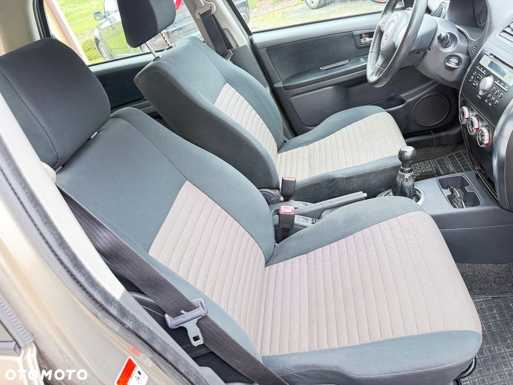 Fiat Sedici 1.6 16V 4x4 Luxury - 9