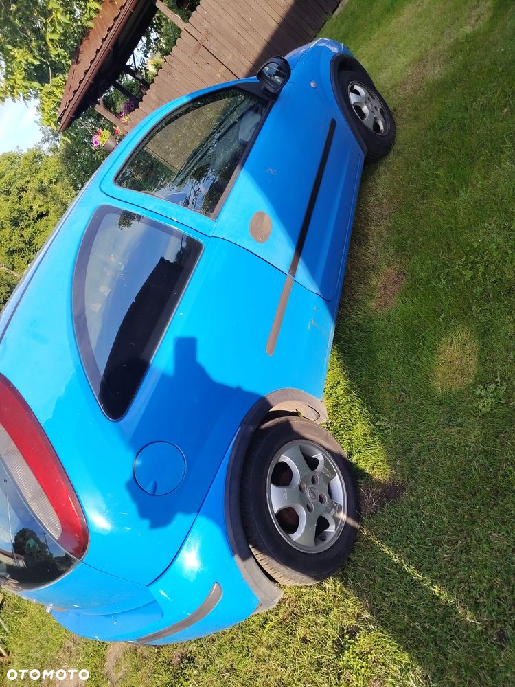 Opel Corsa - 2