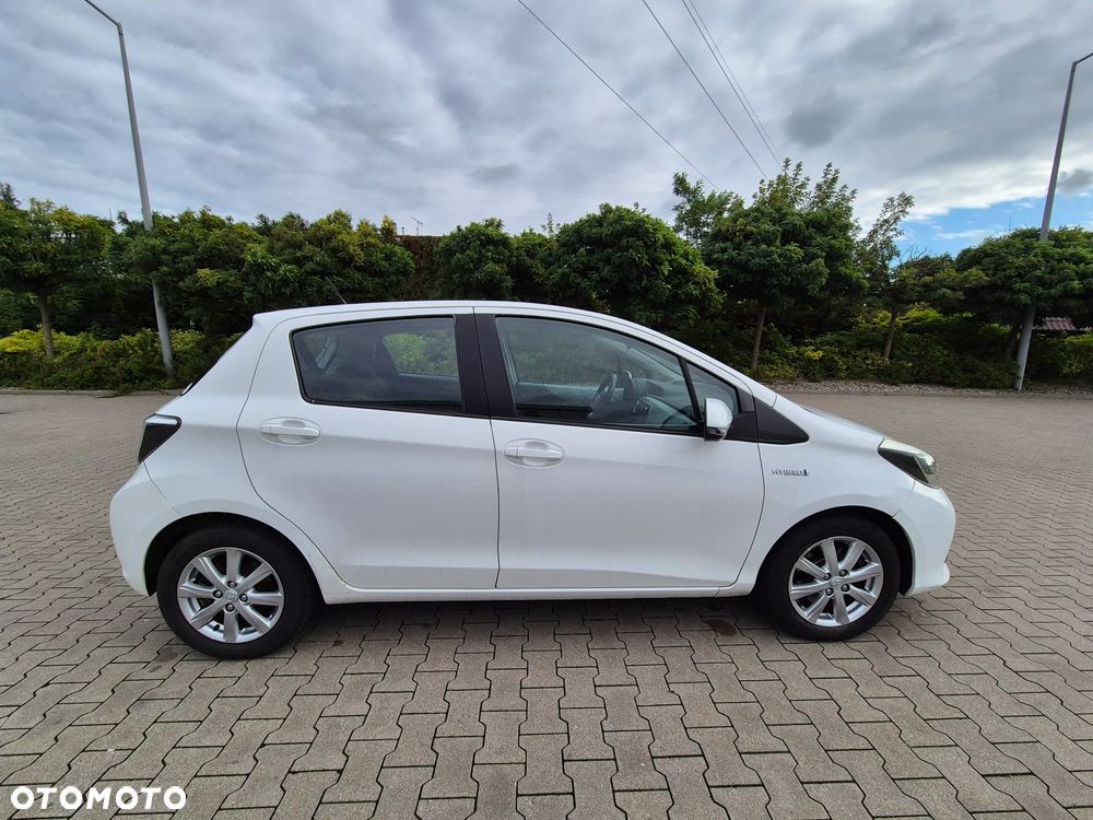 Toyota Yaris - 4