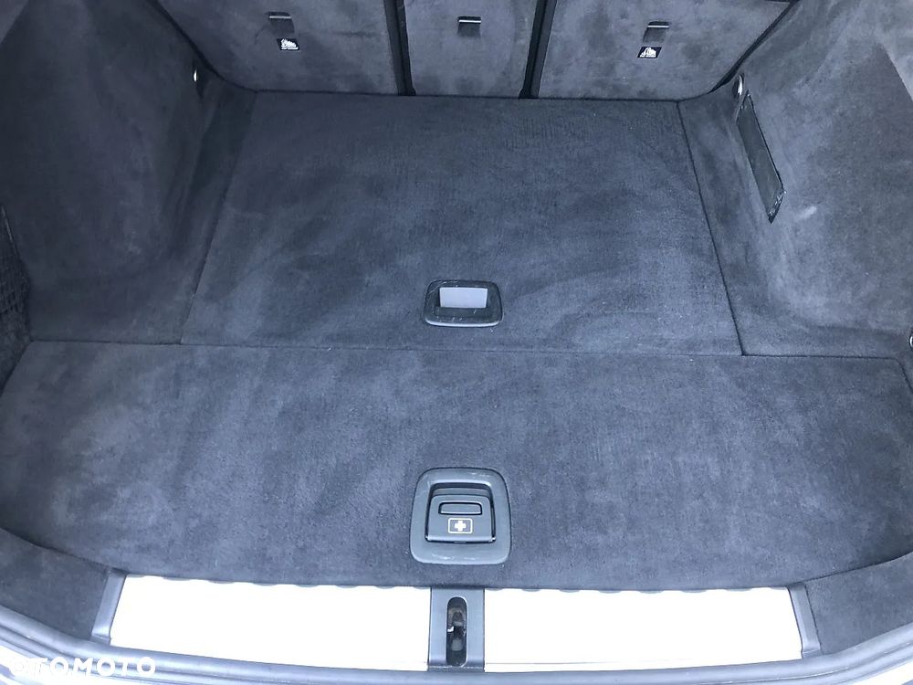 BMW Seria 3 320d Sport Line - 30