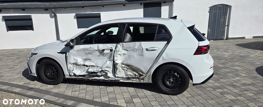 Volkswagen Golf 1.5 TSI OPF R-Line - 9