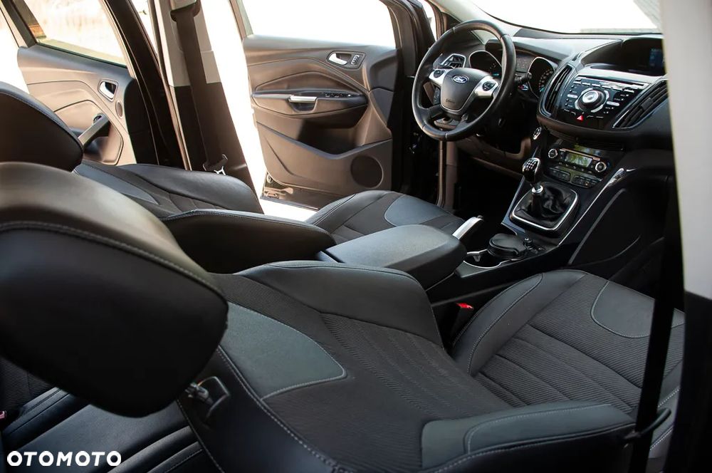 Ford Kuga 2.0 TDCi 4x4 Titanium - 20