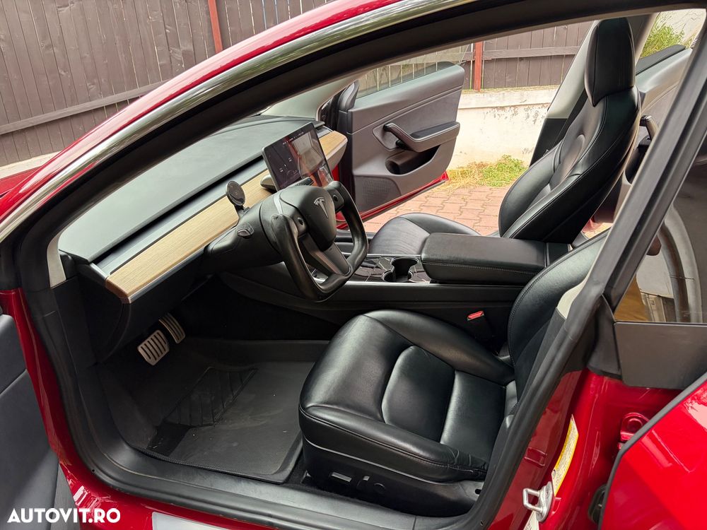 TESLA Model 3 2019 — imagine 5