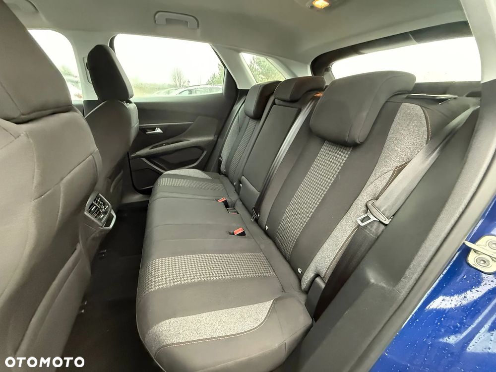 Peugeot 3008 PureTech 130 Stop & Start GPF EAT8 Allure - 17