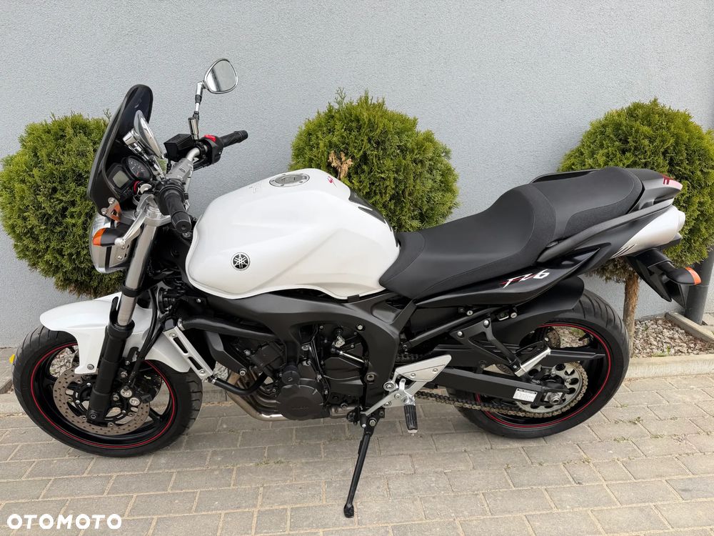 Yamaha FZ - 6