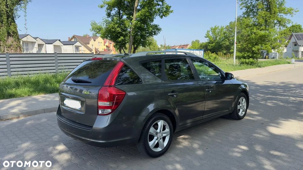 Kia Ceed 1.6 CRDi Business Line - 10