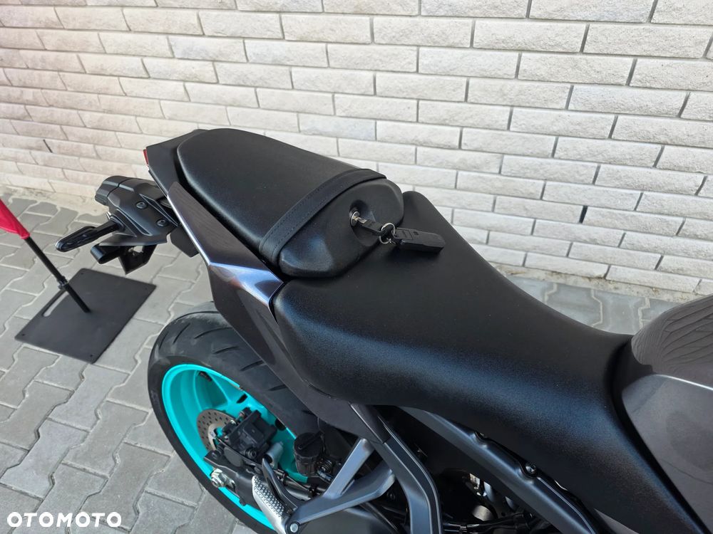 Yamaha MT - 4
