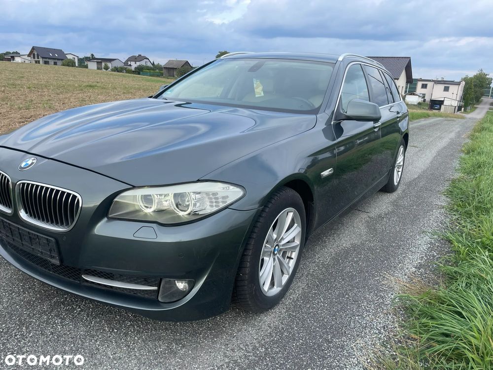 BMW Seria 5 520d - 11