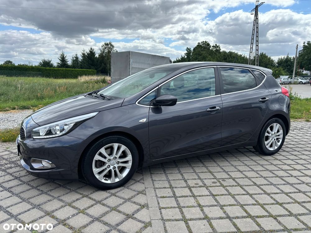 Kia Ceed 1.6 CRDi 128 ISG Platinum Edition - 13