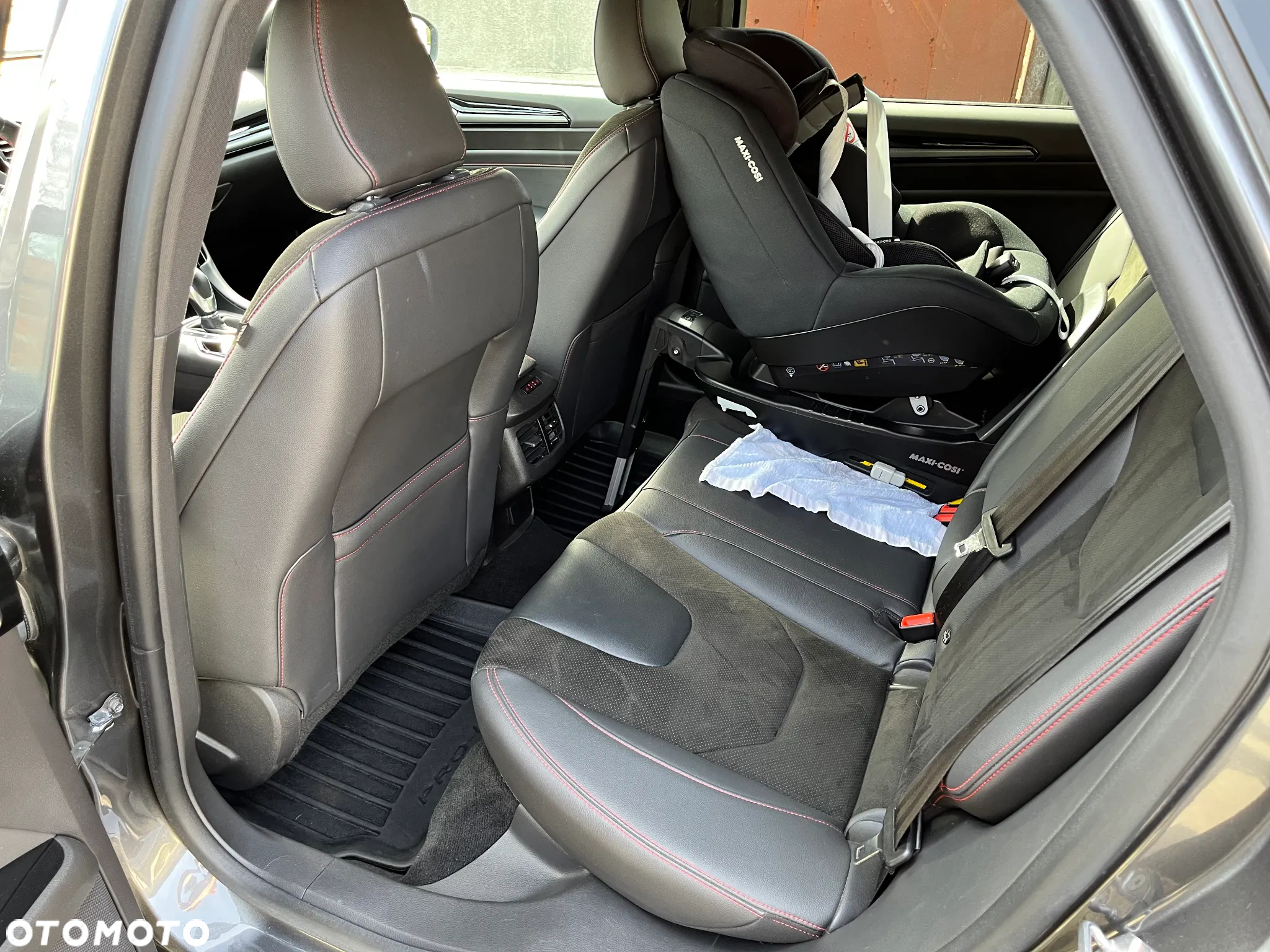 Ford Mondeo - 23
