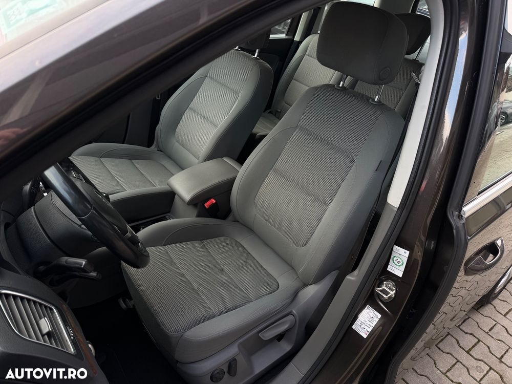Volkswagen Sharan 2.0 TDI Comfortline - 24