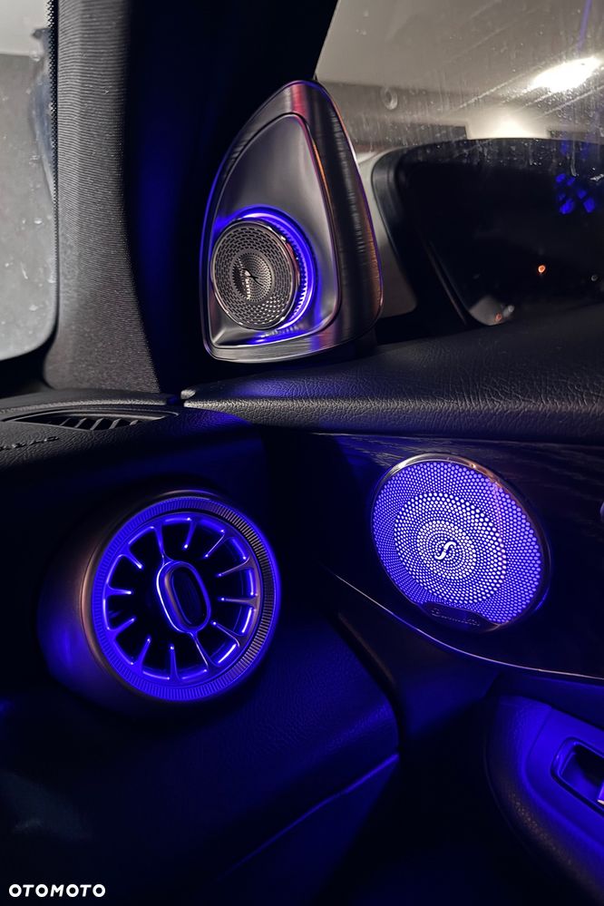 Mercedes-Benz GLC 300 4Matic 9G-TRONIC AMG Line - 16