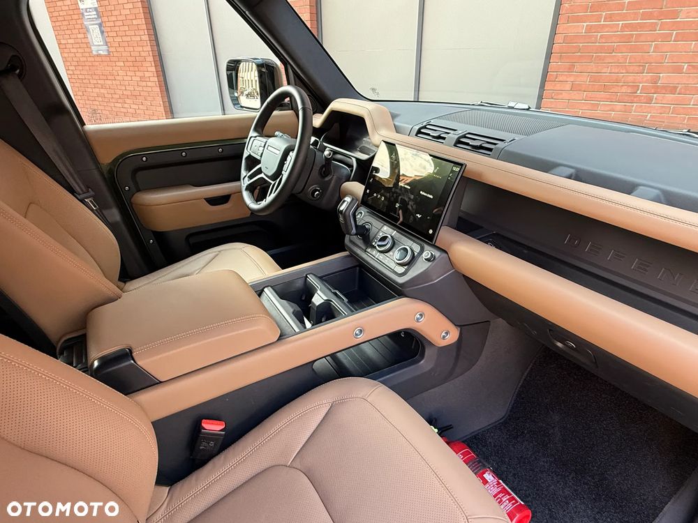 Land Rover Defender 3.0 D350 mHEV X-Dynamic SE - 13