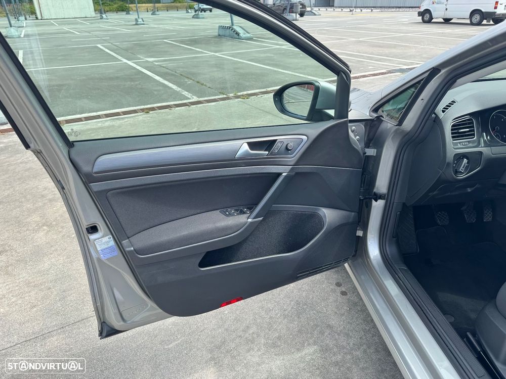 VW Golf 1.6 TDI Stream - 12