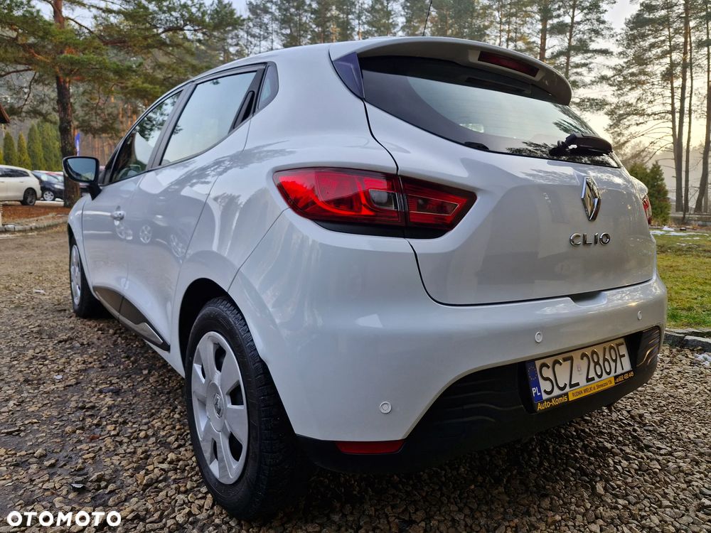 Renault Clio 1.2 16V 75 LIMITED - 4