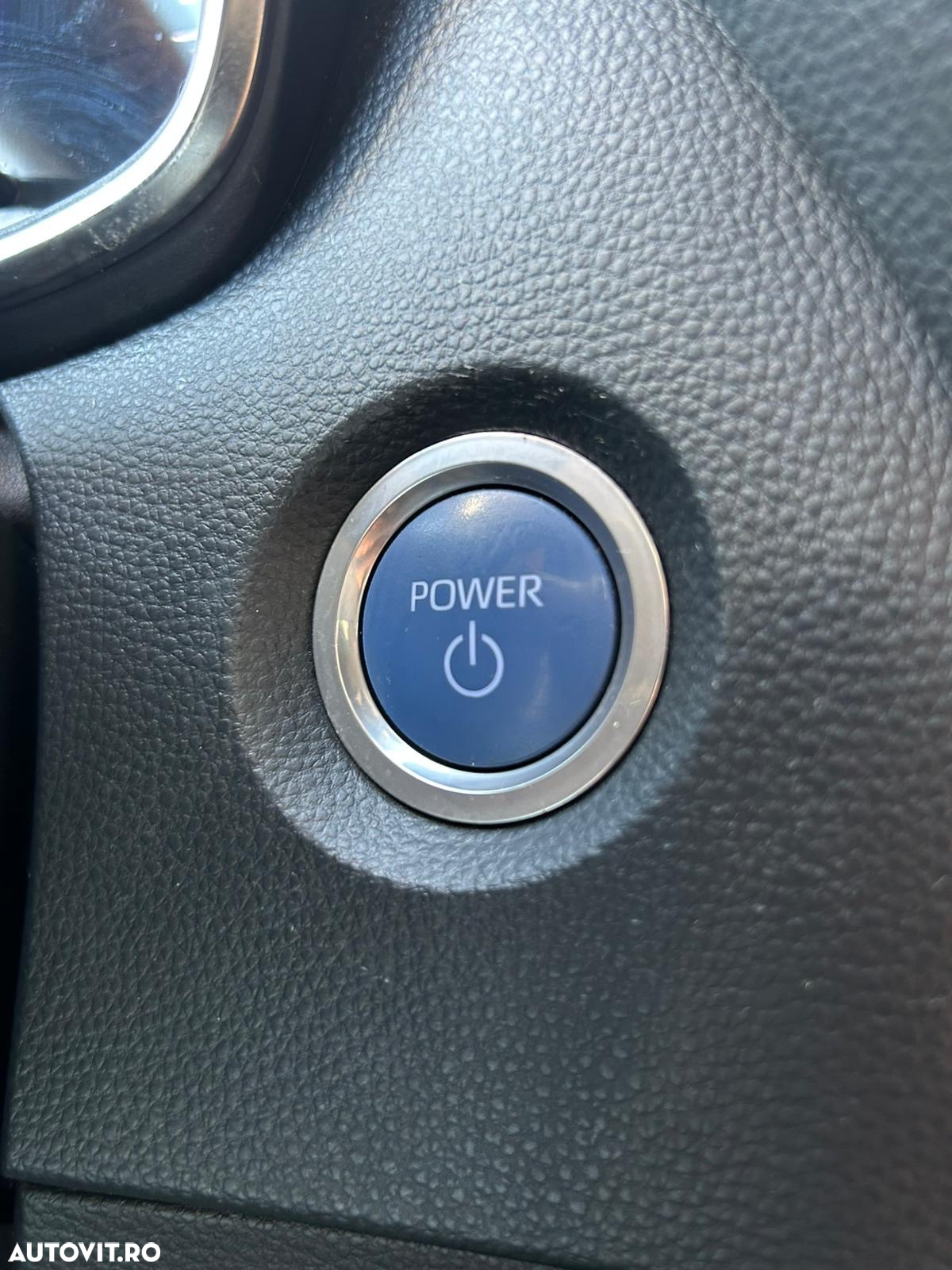 Toyota Corolla 1.8 Hybrid Comfort - 29