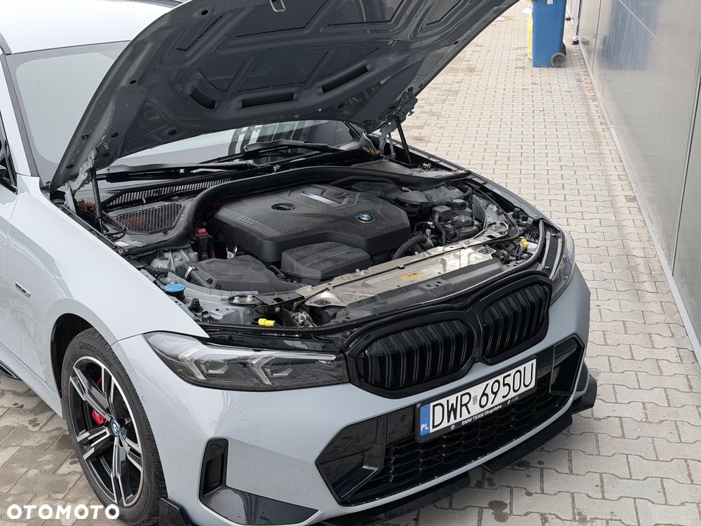 BMW Seria 3 330e PHEV M Sport - 9