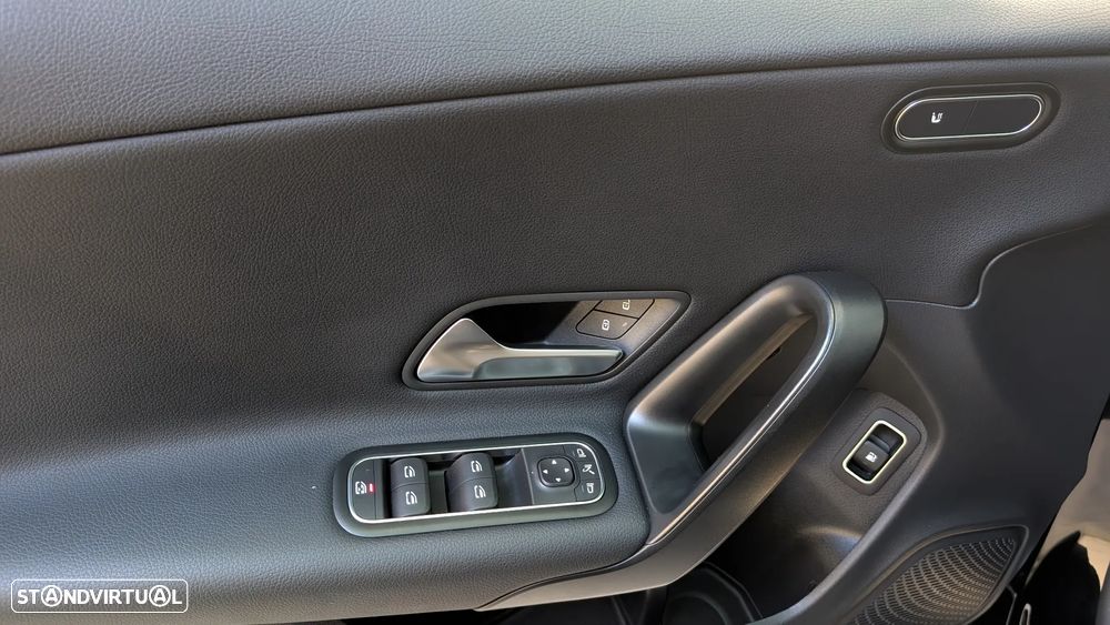 Mercedes-Benz CLA 250 e - 14