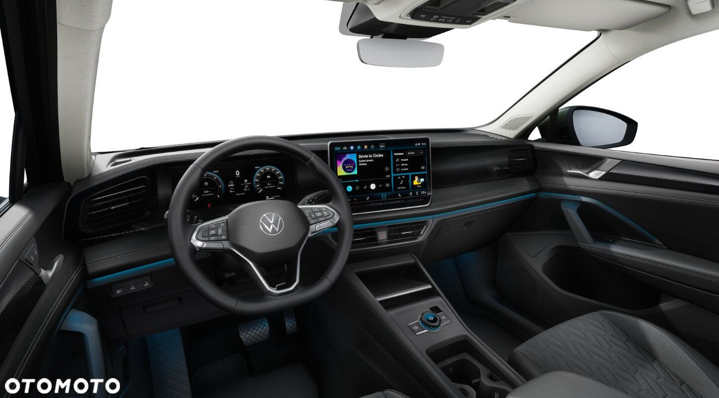 Volkswagen Tiguan - 8