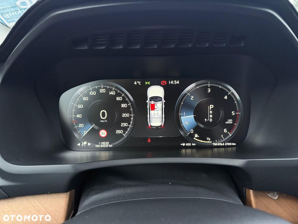 Volvo XC 90 D5 SCR AWD Inscription - 10
