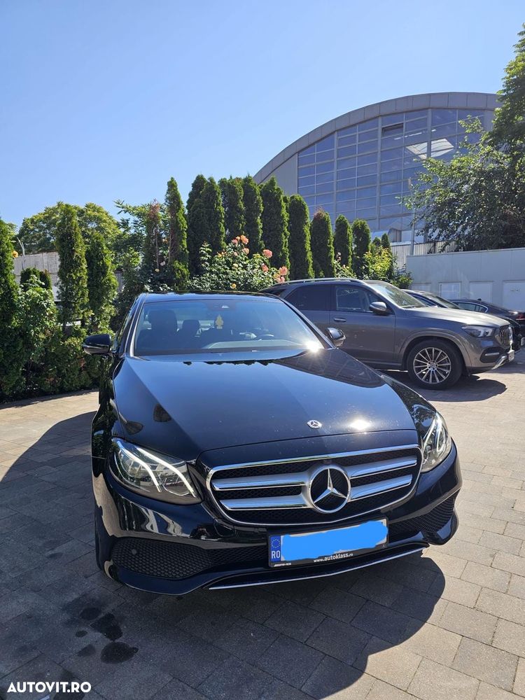 Mercedes-Benz E 220 d 4MATIC Aut. - 1