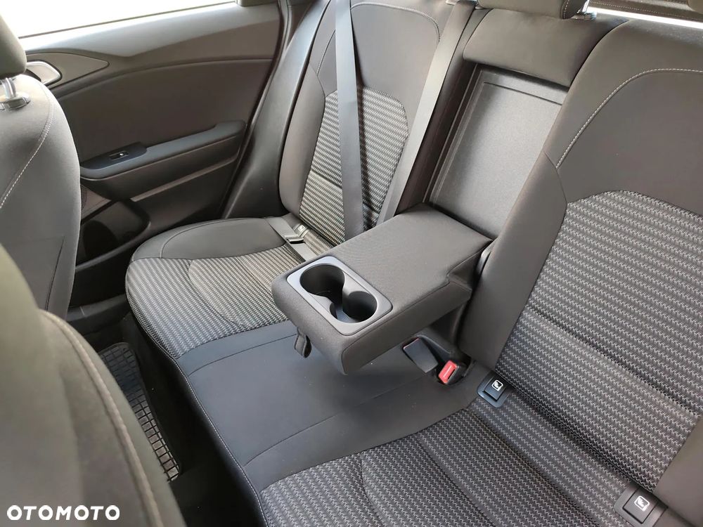 Kia Ceed 1.5 T-GDI M - 16