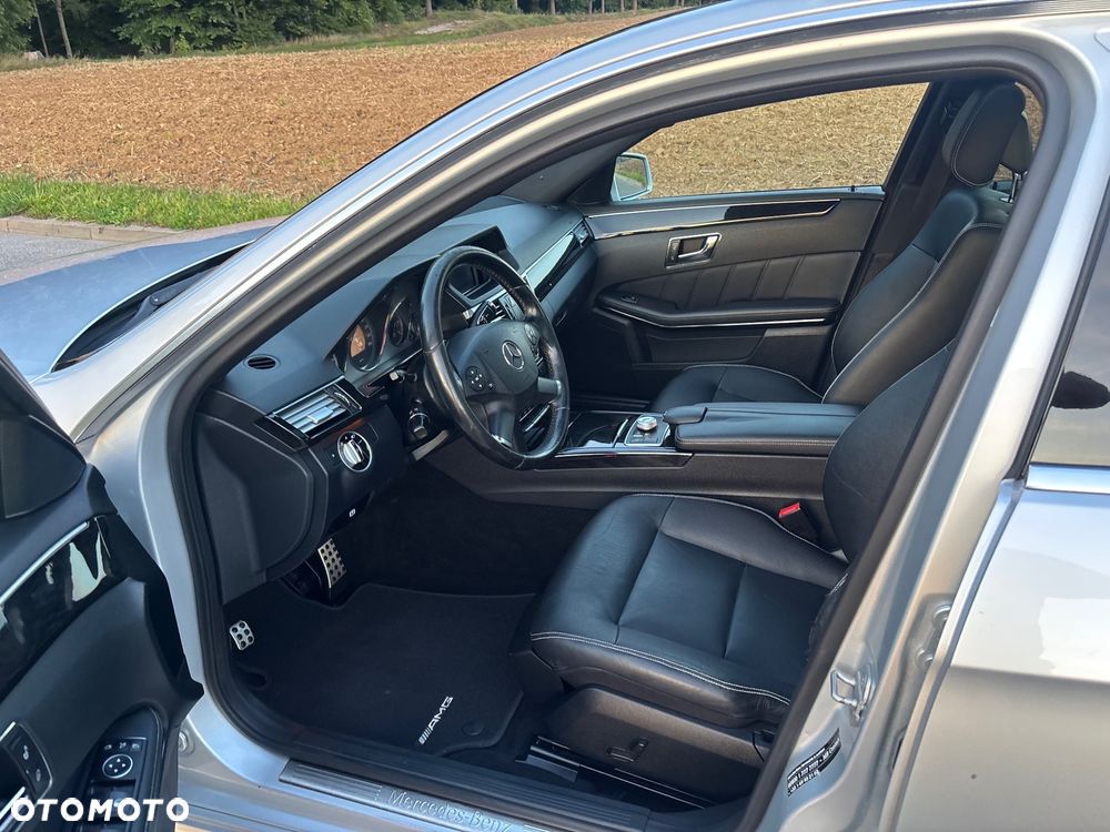 Mercedes-Benz Klasa E 350 T CDI DPF 4Matic BlueEFFICIENCY 7G-TRONIC Avantgarde - 19